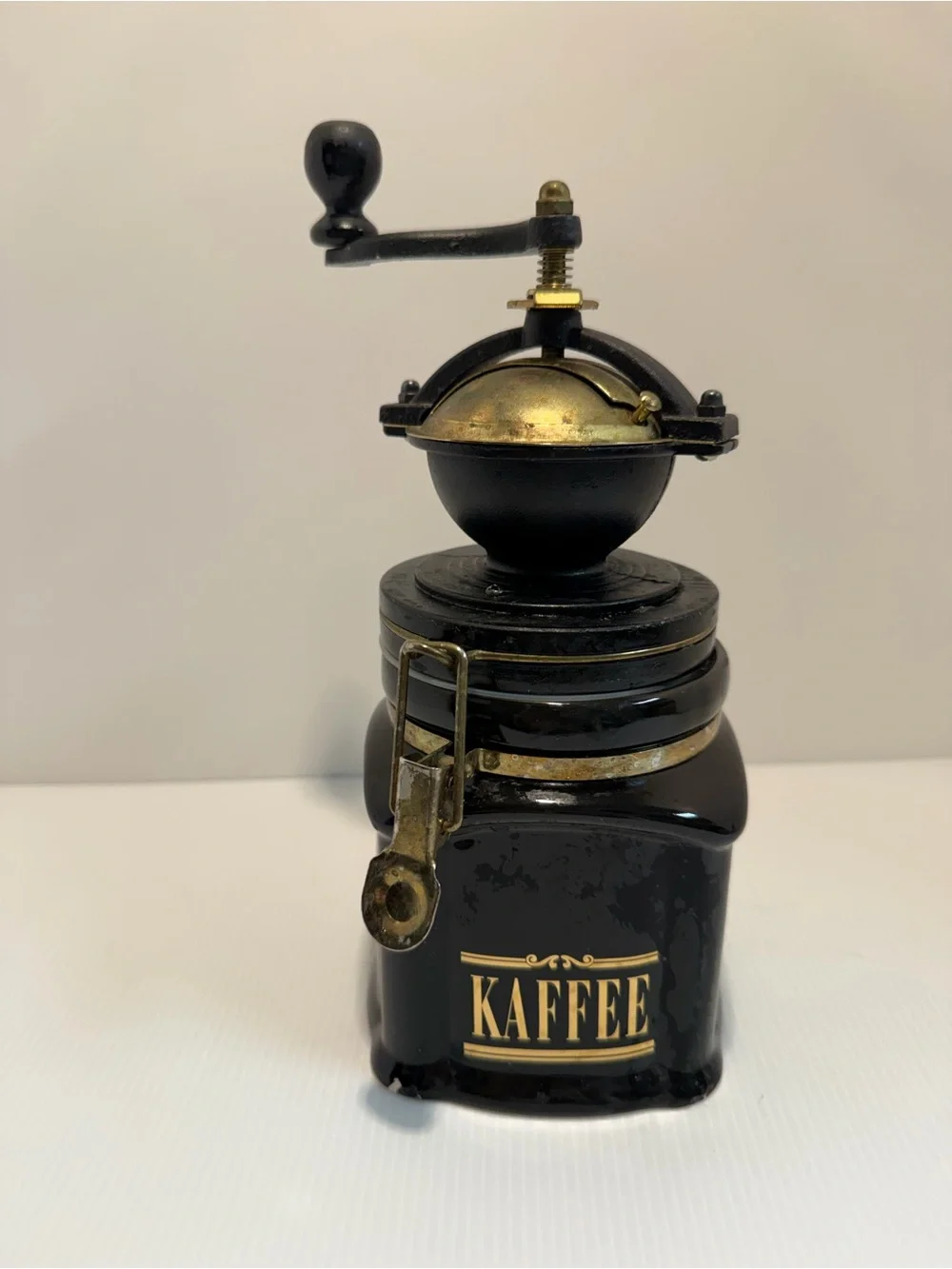 David Birch London Pottery Green Canister Coffee Grinder 9.5 in. 1980